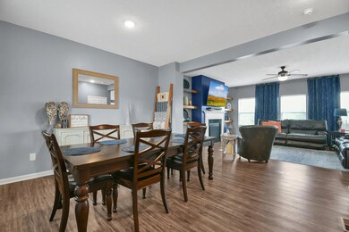 4-web-or-mls-5426-fletching-ct