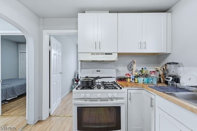 345 2nd St, Saddle Brook, NJ 07663 - photo 6