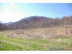 1566 Roaring Fork Rd, Burnsville, NC 28714 - photo 7