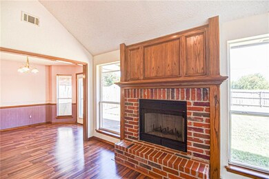 1237 NE 26th St, Moore, OK 73160 - photo 5