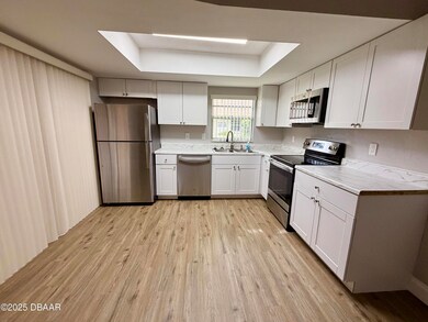 190 Moonstone Ct, Port Orange, FL 32129 - photo 5