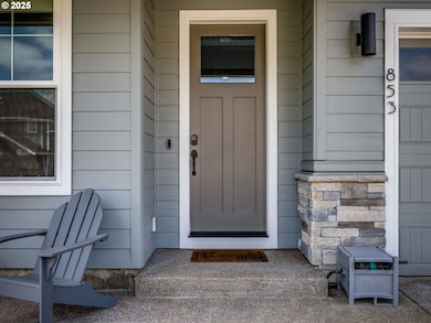 853 NE 17th Ave, Canby, OR 97013 - photo 3