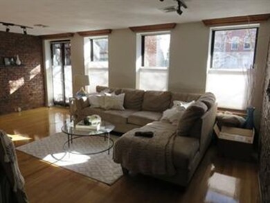 12-16 Greenough Ln unit Suite 102, Boston, MA 02113 - photo 2