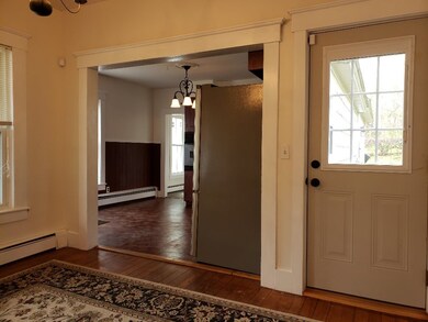 9 Blake St, Pittsfield, NH 03263 - photo 4