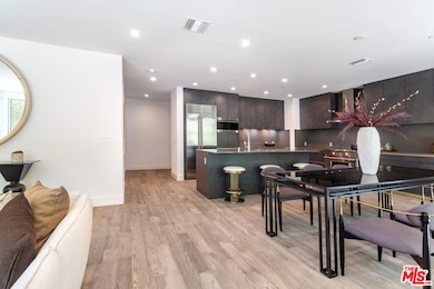 728 N Sweetzer Ave unit 109, West Hollywood, CA 90069 - photo 3