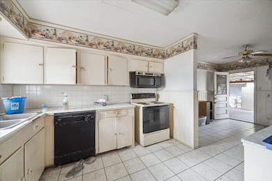 6502 Neff St, Houston, TX 77074 - photo 5