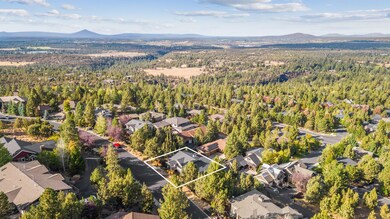 2-web-or-mls-1250 NW Remarkable Dr, Bend