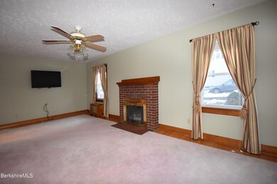140 Connecticut Ave, Pittsfield, MA 01201 - photo 6