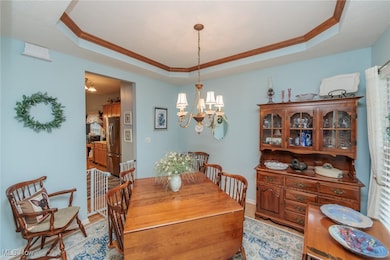 12185 Emma Ln, Cleveland, OH 44130 - photo 5