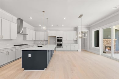 **Pictures represent the Viola floorplan and the f