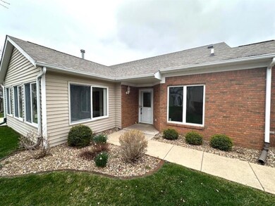 3900 Belden Ct NE, Cedar Rapids, IA 52402 - photo 2