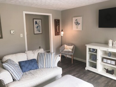 50 Elmwood St unit 4, South Grafton, MA 01560 - photo 2