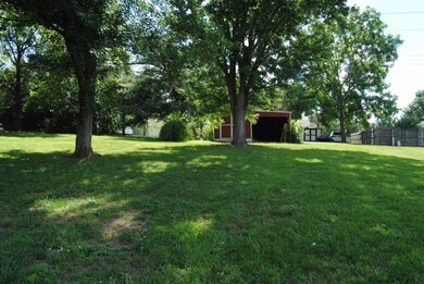 260 Jo Dr, Danville, KY 40422 - photo 4