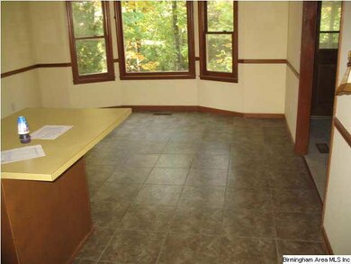 Kitchen eating area