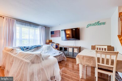 45622 Whitcomb Square, Sterling, VA 20166 - photo 3