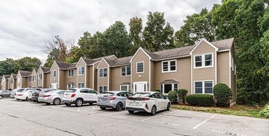 306 Aiken Ave unit 18, Lowell, MA 01850 - photo 3