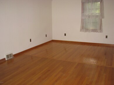 1230 Carlton Ave NE, Grand Rapids, MI 49505 - photo 7