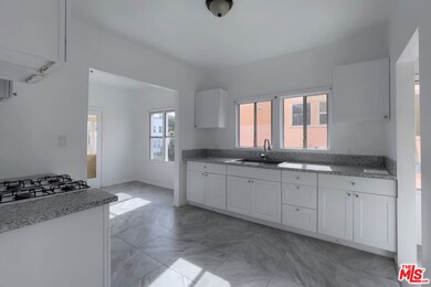 1823 S Highland Ave, Los Angeles, CA 90019 - photo 2