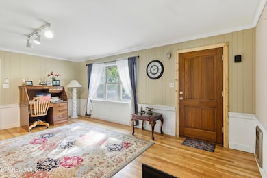 653 E Hunt Rd, Alcoa, TN 37701 - photo 5