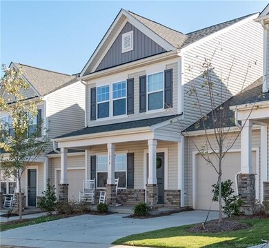 105 Brookshire Ln unit D, Statesville, NC 28677 - photo 2