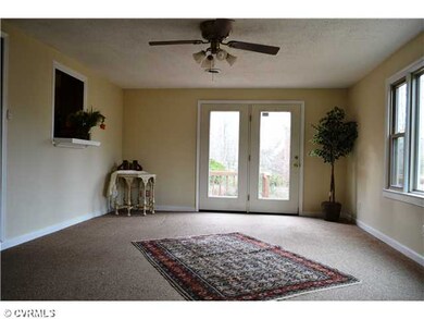 Den/Family/Great Room - Very bright with natural l