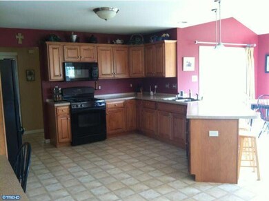 2414 John Henry Dr, Reading, PA 19608 - photo 6