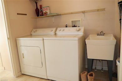 22521 Libby Rd, Bedford, OH 44146 - photo 7