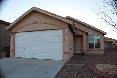 813 Desert Moon Dr, El Paso, TX 79928 - photo 3