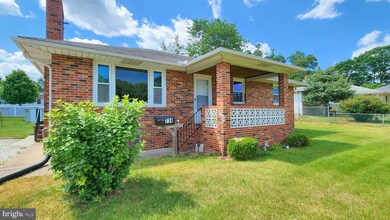 714 Clover Ave, Essex, MD 21221 - photo 2