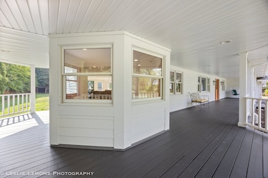 8S452 Bell Dr, Naperville, IL 60565 - photo 4