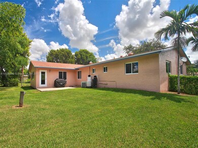 5221 SW 188th Ave, Southwest Ranches, FL 33332 - photo 4