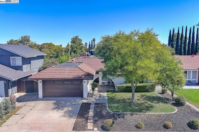 1059 Lakehurst Rd, Livermore, CA 94551 - photo 4