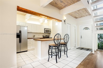 8811 Gatehouse Rd unit 8, Plantation, FL 33324 - photo 2