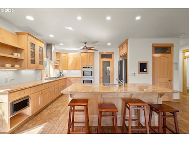 170 SW Eckman St, McMinnville, OR 97128 - photo 2