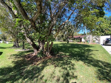10891 SW 25th St, Davie, FL 33324 - photo 2