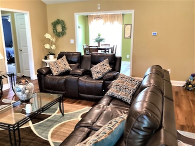 405 Coventry Cir SE, Moultrie, GA 31768 - photo 2