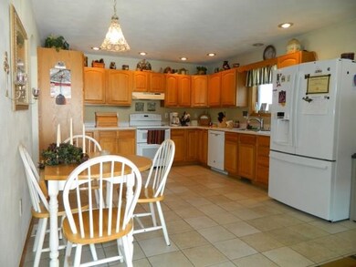 W6466 Canton Dr, Monroe, WI 53566 - photo 3