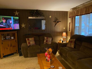 1025 E 2nd St, Nescopeck, PA 18635 - photo 4