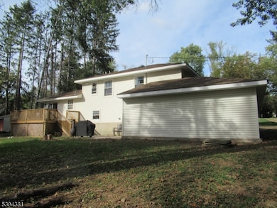 192 Bryans Rd, Hampton, NJ 08827 - photo 4