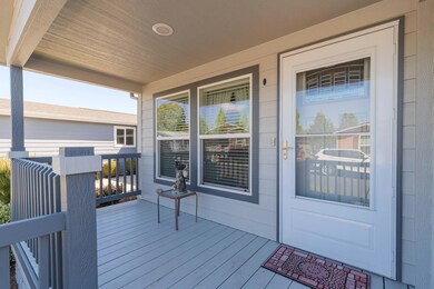 829KingsWay-003