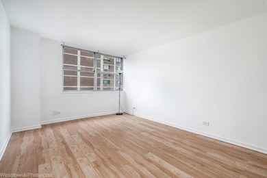 Shoreline Towers Condominiums unit 6C, Chicago, IL 60660 - photo 7