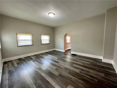 632 S 14th St, Mattoon, IL 61938 - photo 4