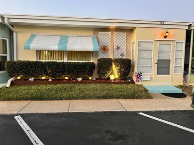 250 Rosery Rd NW unit 337B, Largo, FL 33770 - photo 2