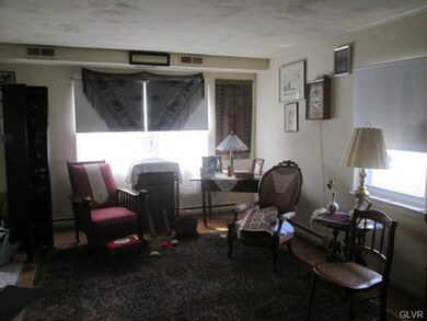 33 S 4th St, Allentown, PA 18102 - photo 3