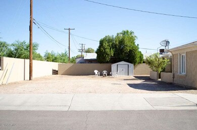 003_Side Entry Access to Huge Lot!