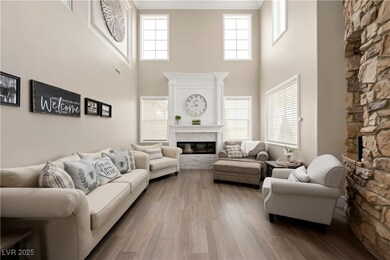 Beautiful entrance, grand ceilings, crown molding,