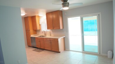 225 Sunflower Dr, Lake Havasu City, AZ 86403 - photo 4