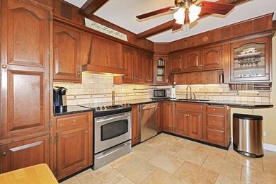 9517 W Oak Place, Des Plaines, IL 60016 - photo 4