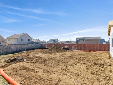 2387 Shadow Creek Cir, Des Moines, IA 50320 - photo 4