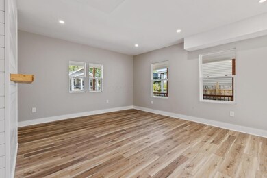 2024-10-4 137 N Yale Ave 024